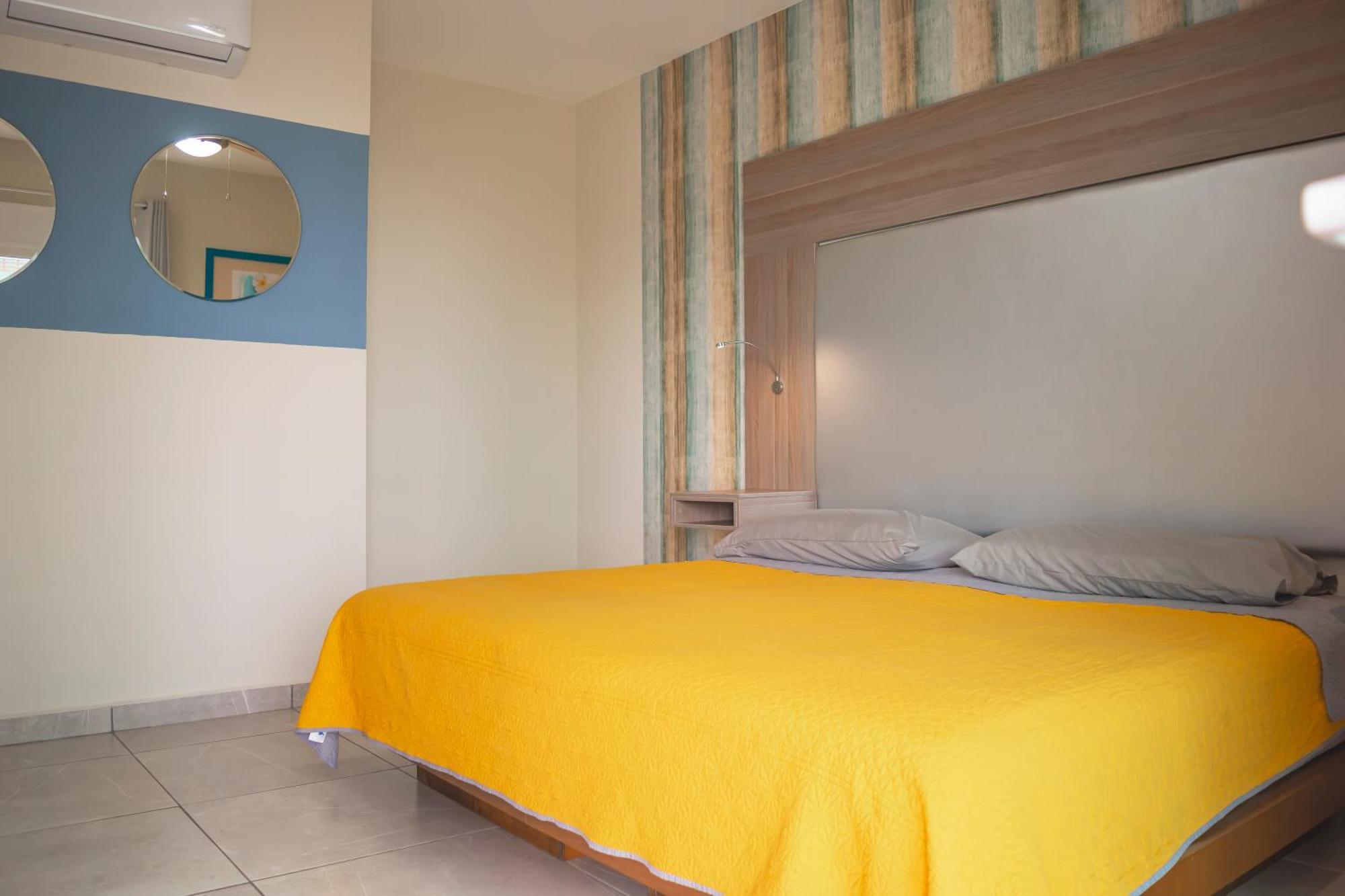 Condominio Con Una Bonita Vista Del Puerto Deportivo De G P S Rentas Mazatlán Exterior foto